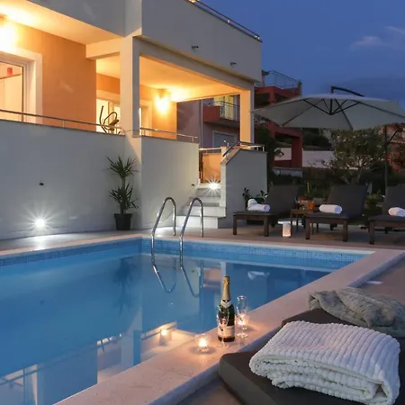 Divina Sole Villa